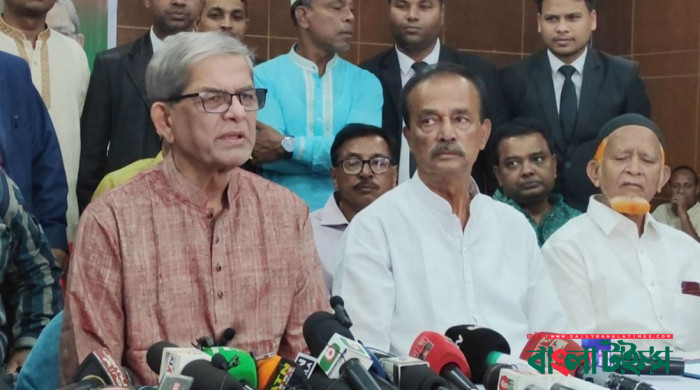 এত বড় আগুন নিয়ন্ত্রণের সক্ষমতা ফায়ার সার্ভিসের নেই : মির্জা ফখরুল